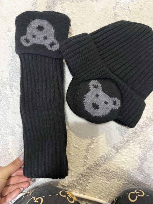 ПРОДАЮ шапку с шарфом на зиму