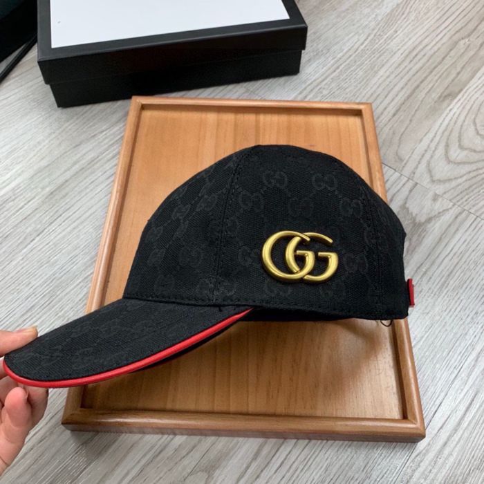 Шапки louis vuitton balenciaga gucci chanel 2025