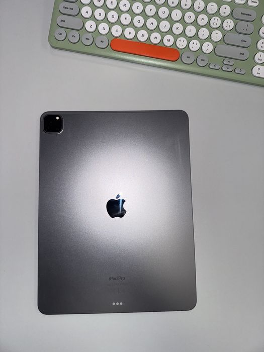Ipad pro gen 6 12.9" 256gb M2