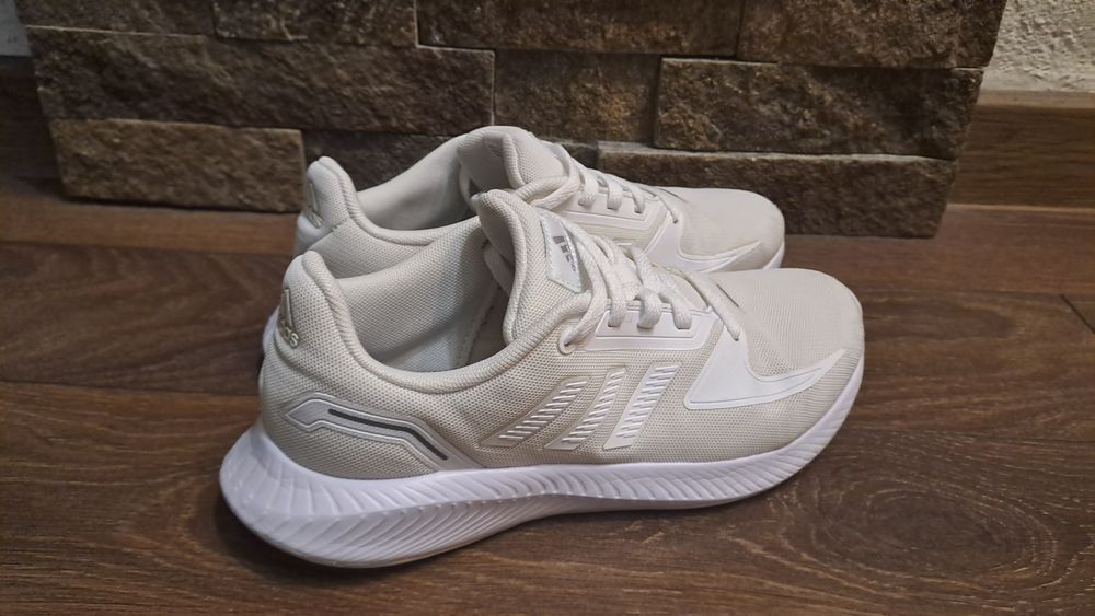 Дамски маратонки Adidas Runfalcon