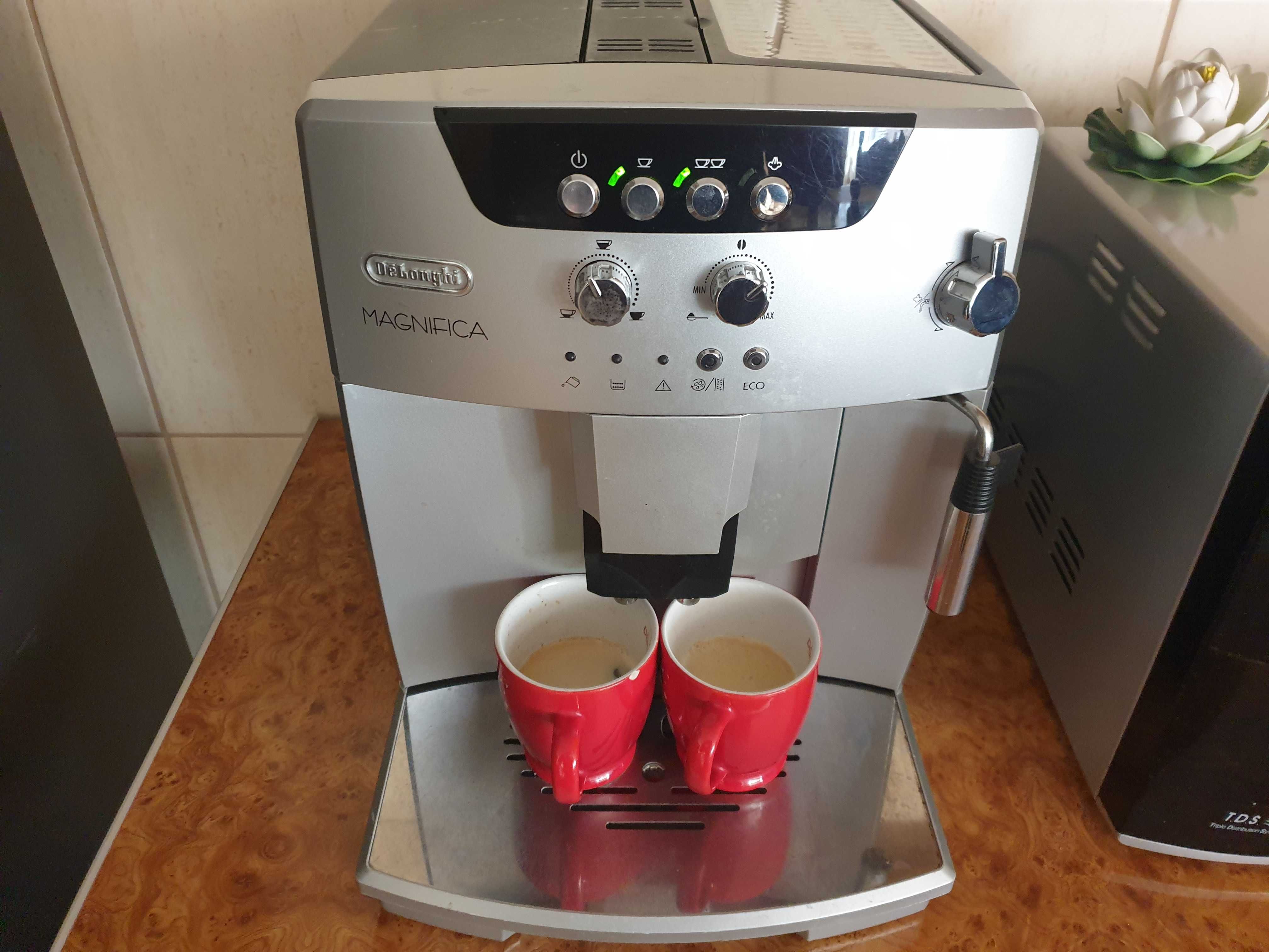 Espressor cafea automat Delonghi Magnifica-import