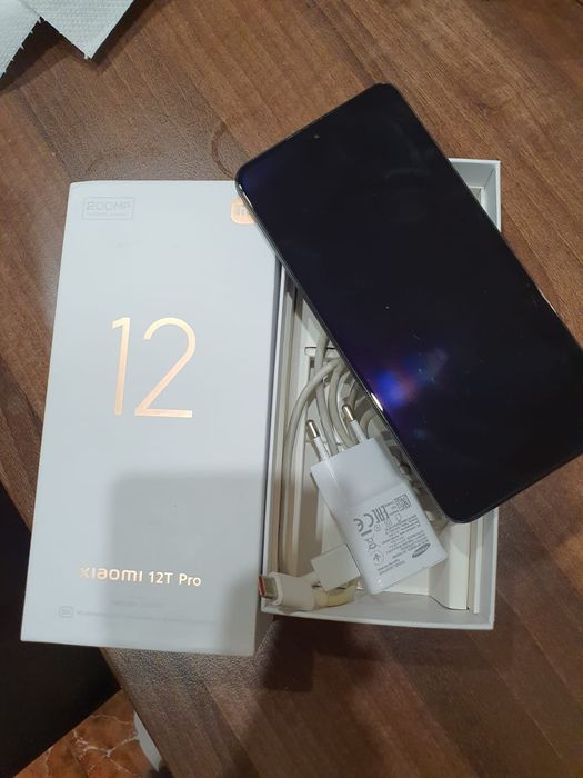 Xiaomi 12 T pro la cutie