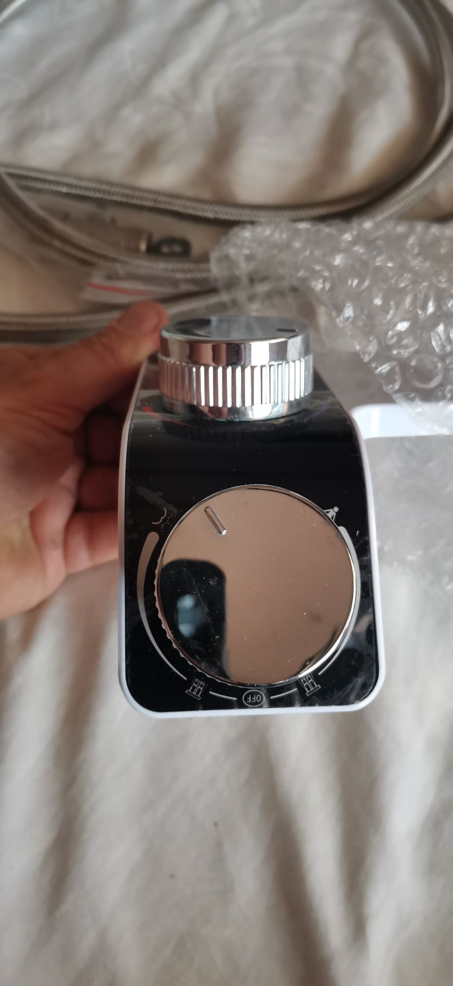 Adaptor bideu pt wc non electric. Apă caldă apă rece