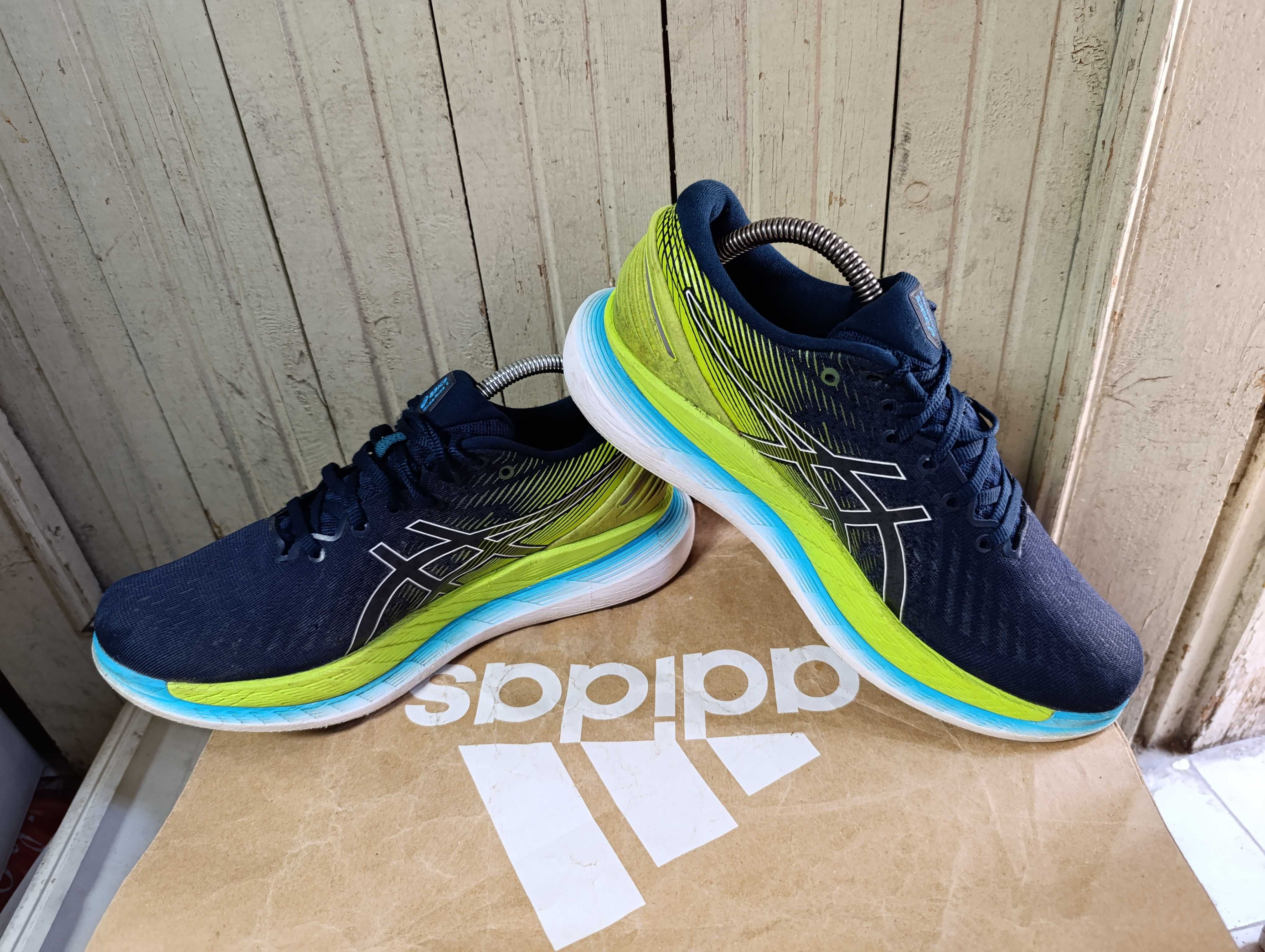 ''Asics GlideRide 2''оригинални маратонки 43.5 номер