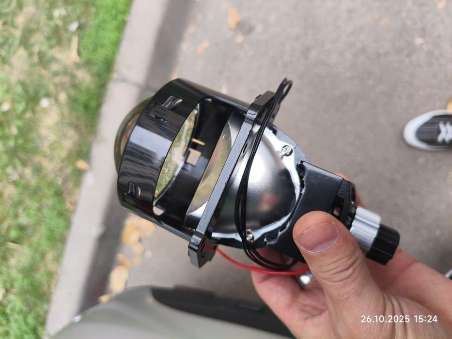 Продам новый Bi Led линза за 28.000тг