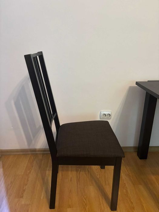 Masa extensibila + 4 scaune IKEA