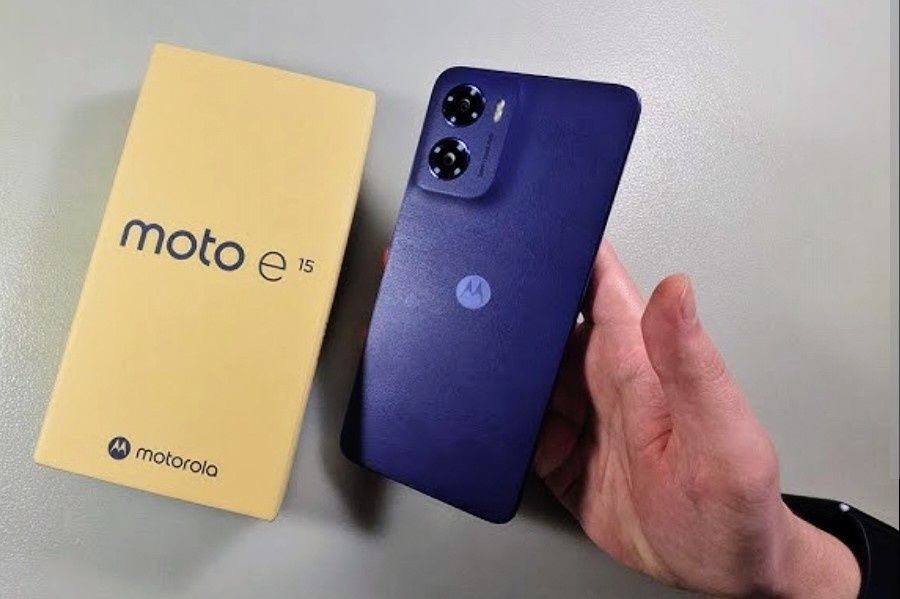Motorola E15 - Mov Full Box