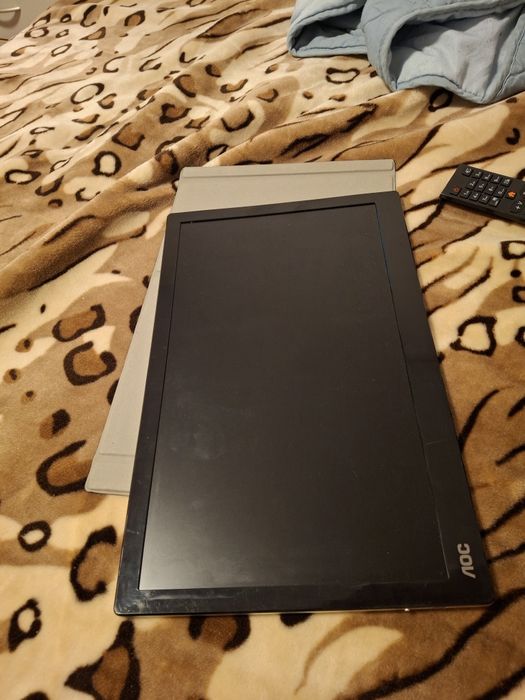 Monitor portabil AOC