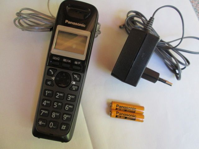 Telefon fix Panasonic KX-TG2511FXM