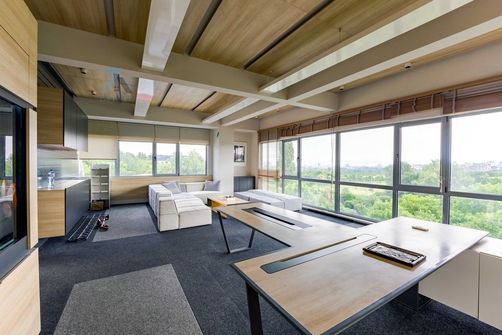 Продава се Офис в София, Младост 2 - 974 кв.м за 3081 €/кв.м - Снимка #2