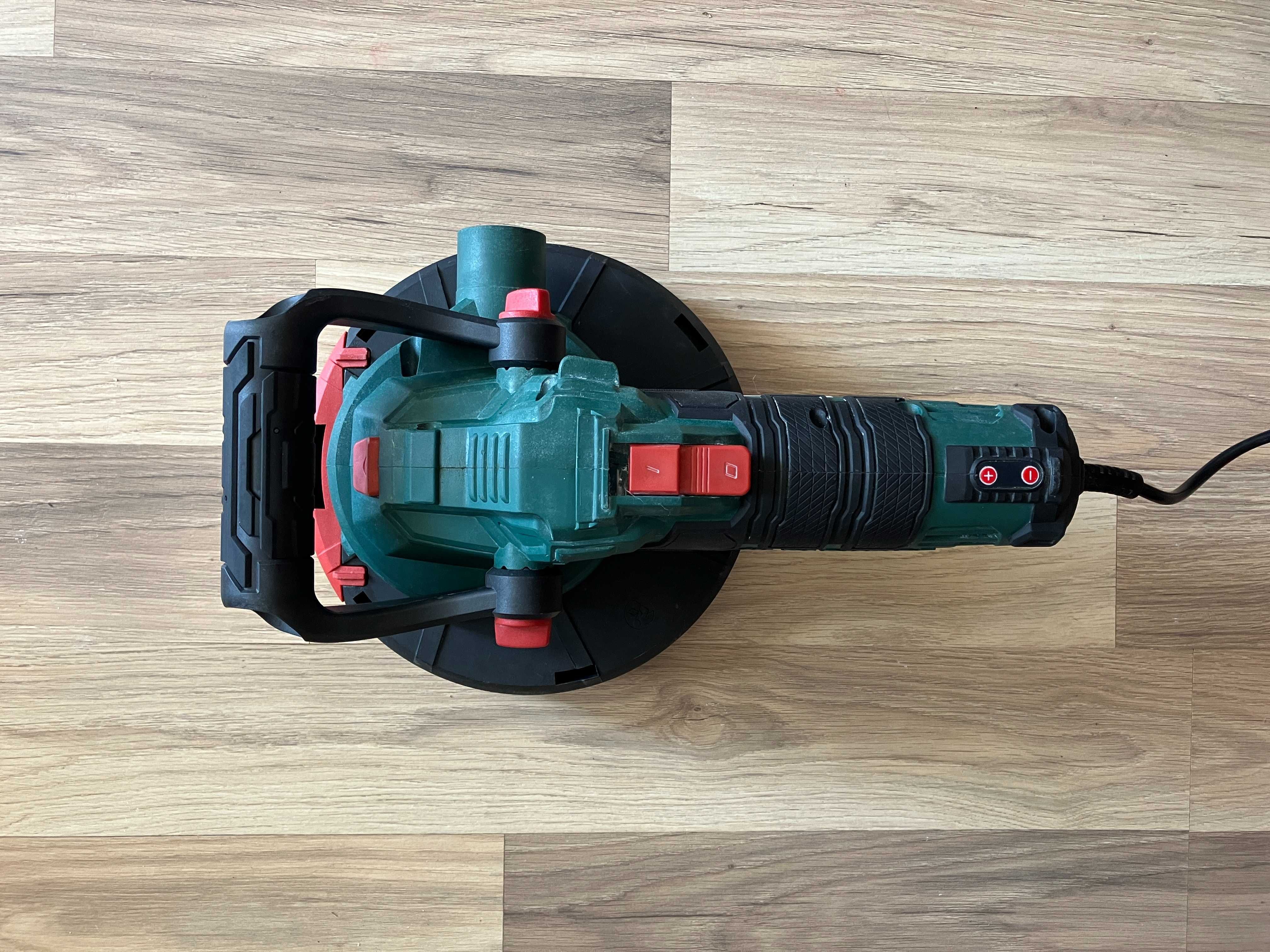 Шлайфмашина Parkside PWBS 180 A1