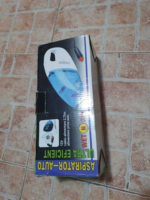 Aspirator masina 12v cu fir