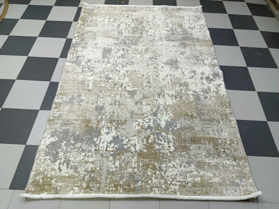 Продам ковер.