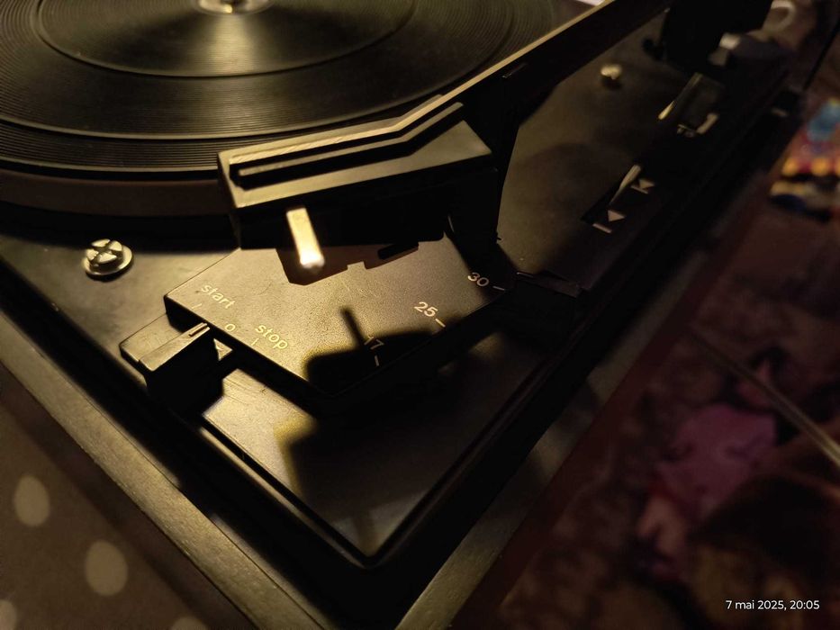 Pick up Dual model 1210