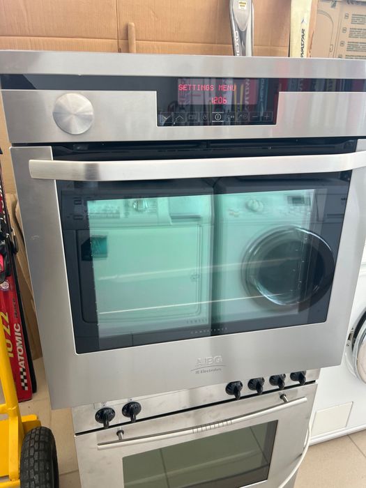 AEG-фурна с готвене на пара,мод.В9820-5-m,инокс ,54л