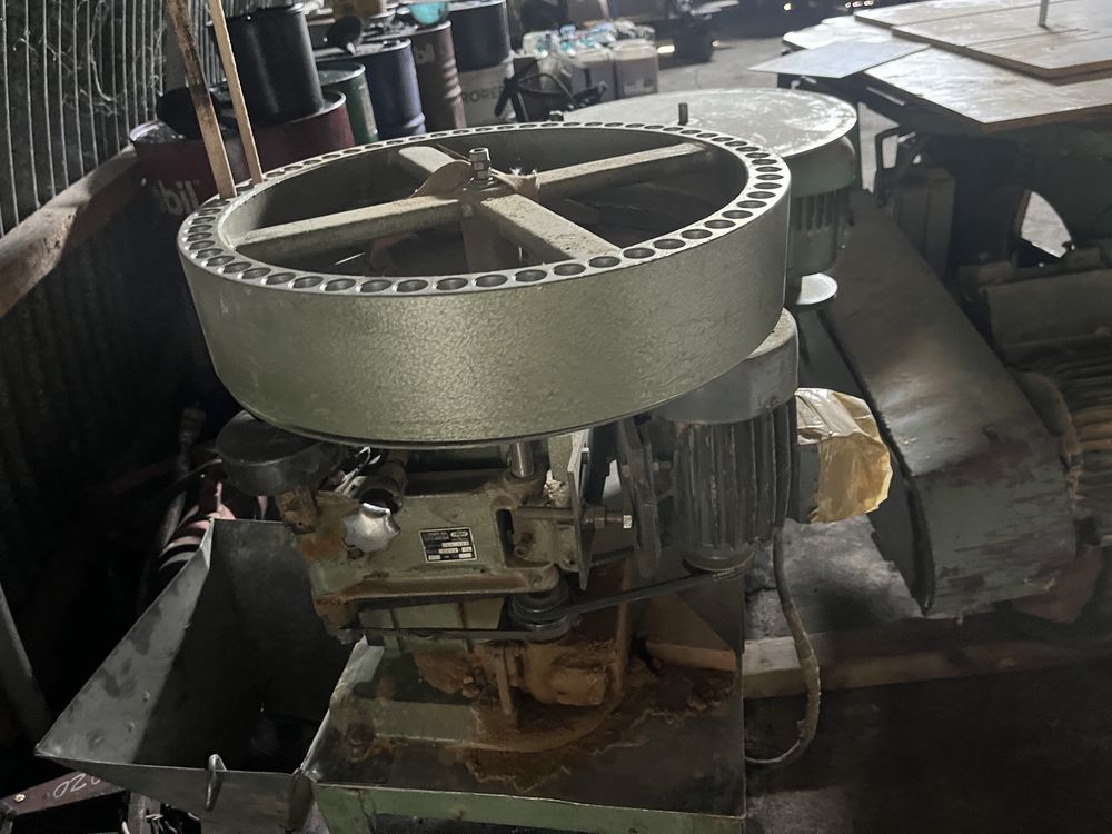 Банциг 5.5kw,фреза,машина за дюбели,циркуляр мебели дърво