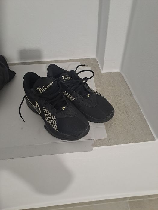 Papuci sport noi