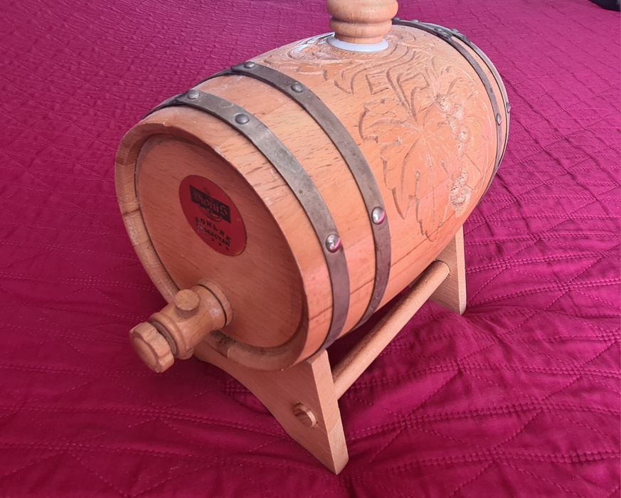 Продам бочонок для сувенира, вина или пива