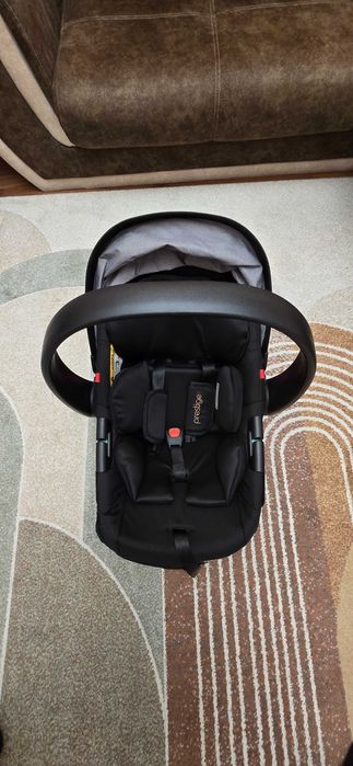 Продавам бебешко столче за кола