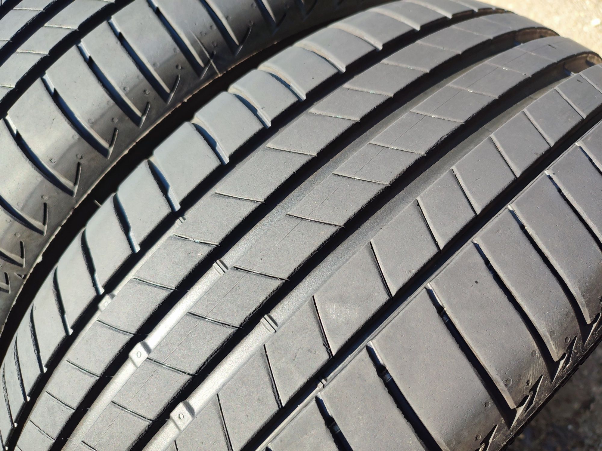 225/55/18" 2броя Bridgestone turanza 005,dot1722,7mm