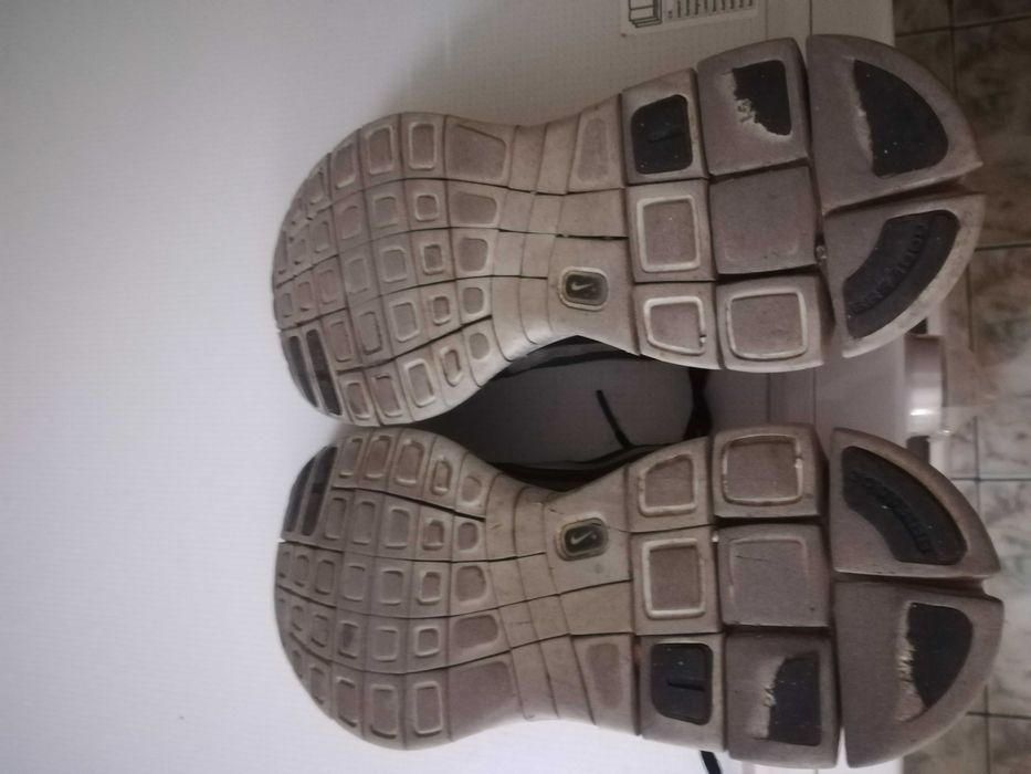 Adidasi Nike Free Run 3