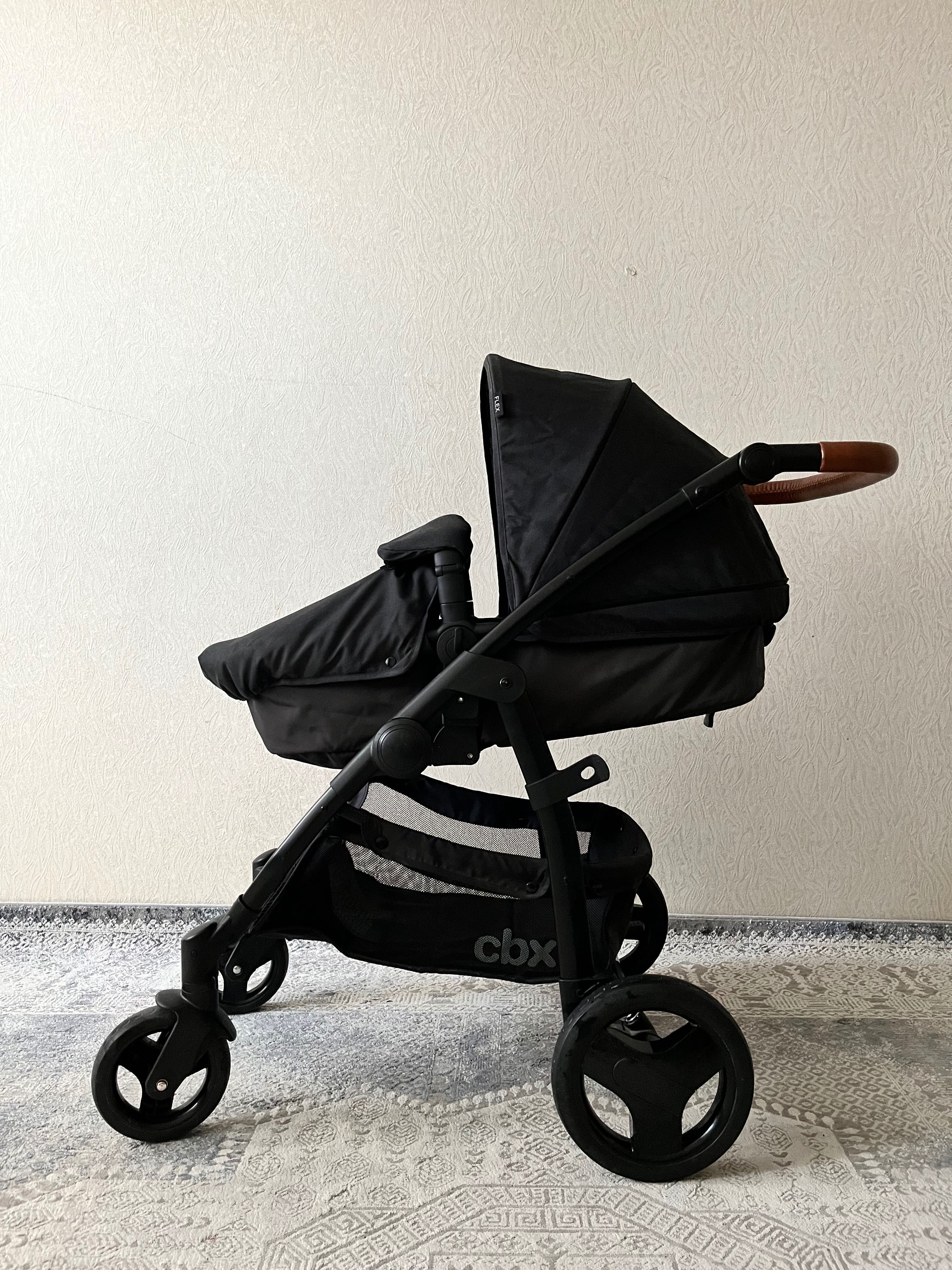 Продам коляску cybex