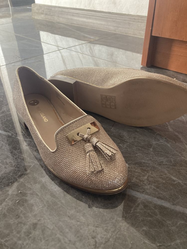 Обувки River Island Gold