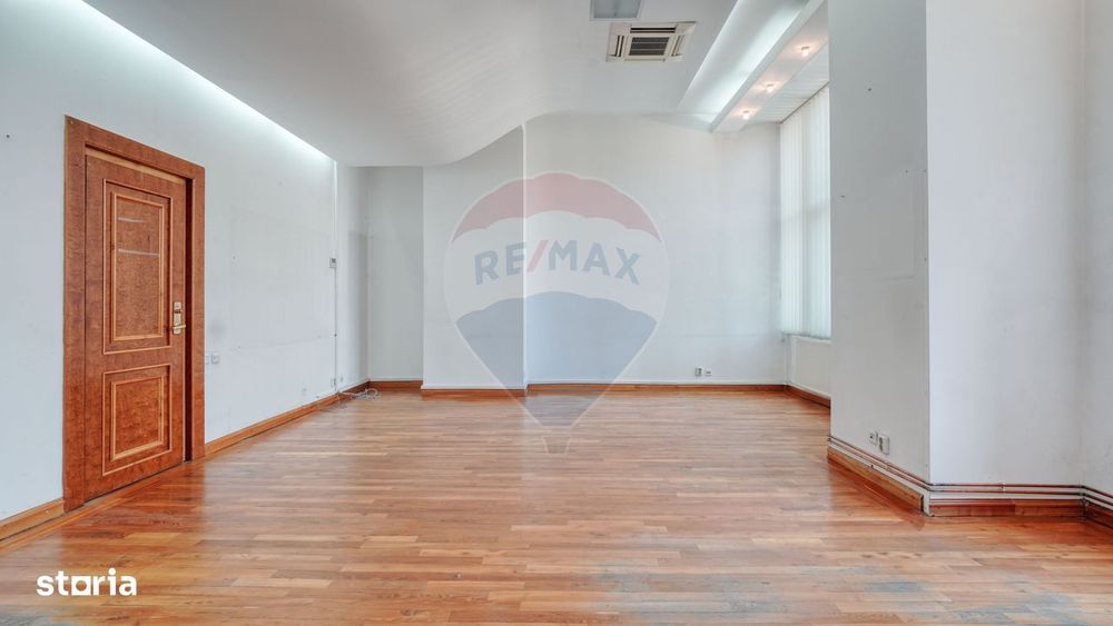 Birou de închiriat în clădire de birouri, Brașov, lângă Prefectura