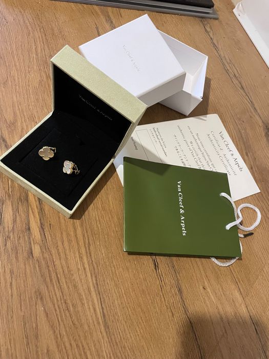 Van Cleef & Arpels - Cercei Gold White