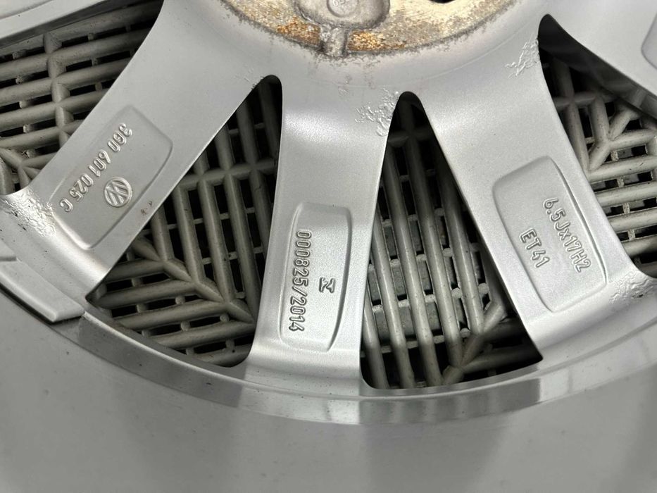 1x Janta VW Passat T roc golf R17 17 roata rezerva 215 55 17