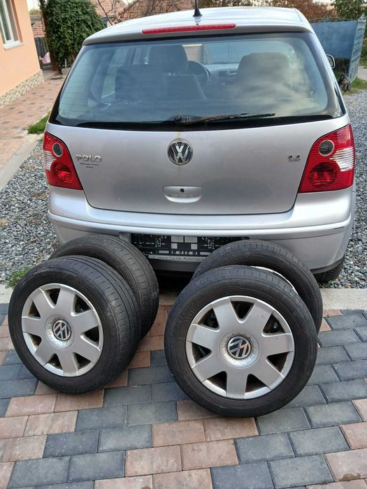 Vand vw polo an 2002 motor 1.4 benzina
