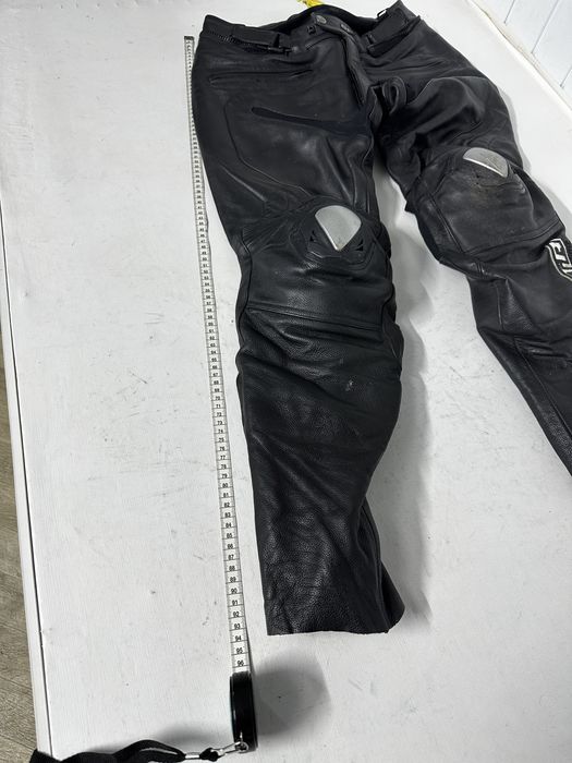Pantaloni moto piele Streetfighter 50 cu protectii hard