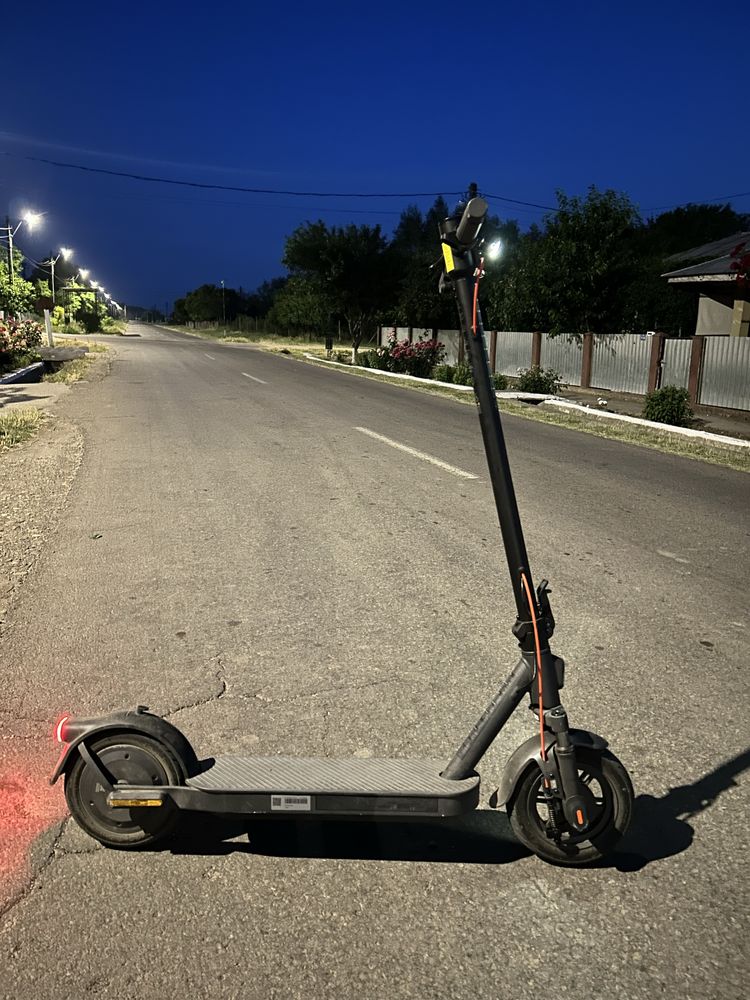 Trotineta eletrica 25 la ora xiaomi