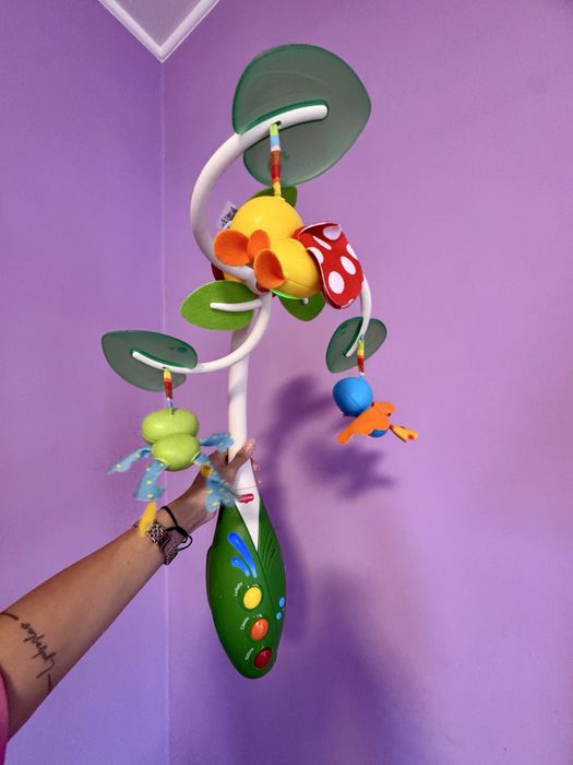 Бебешка музикална въртележка Fisher-Price