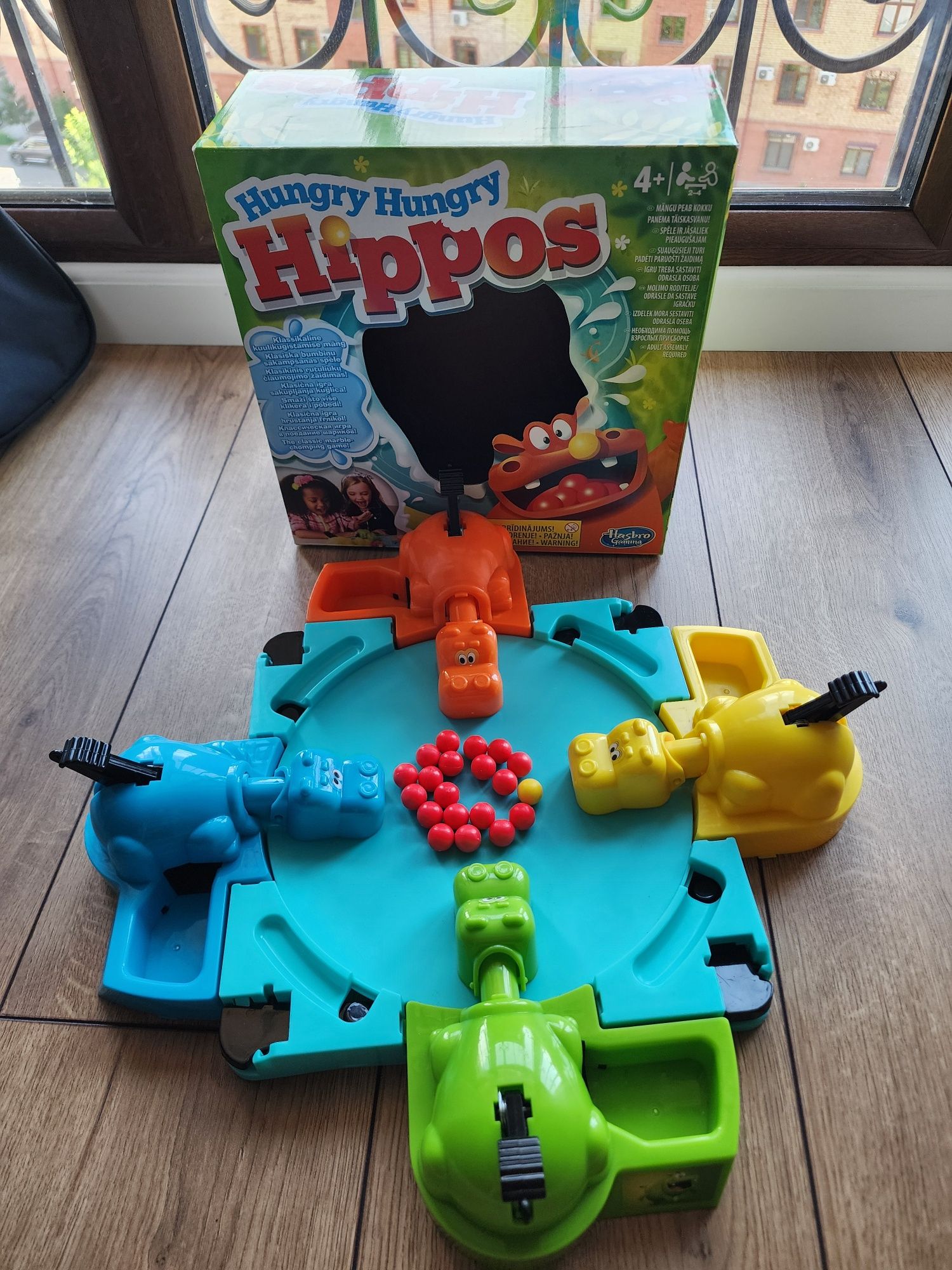 Продам настольную игру голодные бегемотики ( оригинал )