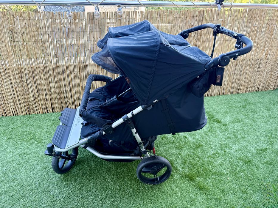 Количка за близнаци Mountain Buggy Duet v3 black , Маунтайн Бъги дует