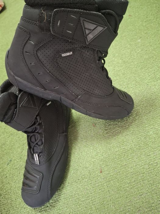 MODEKA  - Мото боти