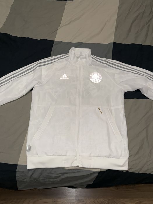 Adidas Колумбия официален екип 2020 Л размер като нов