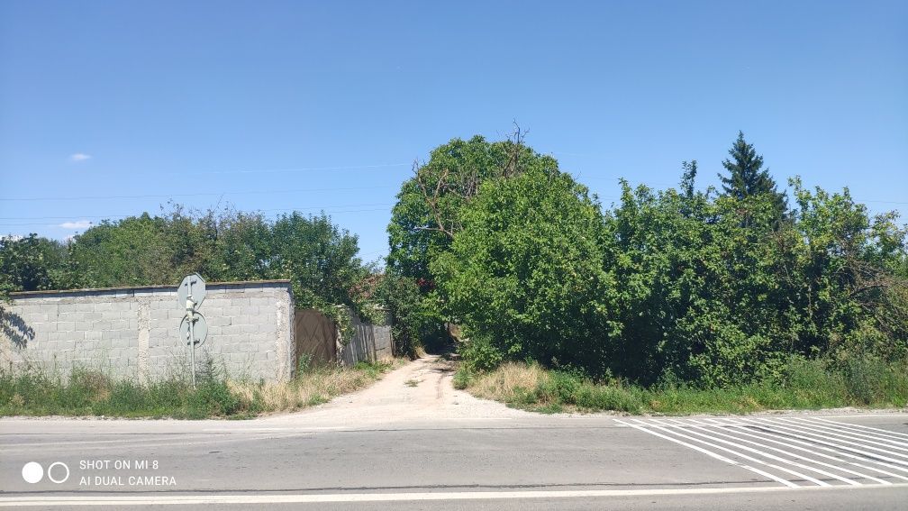 Продавам парцел в местност Малкия хълм