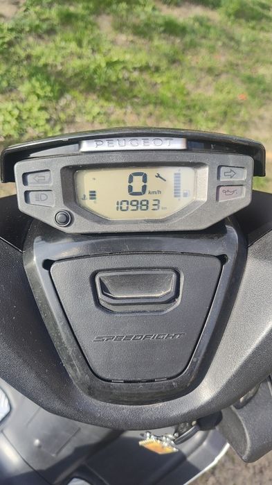 Vând scooter Peugeot Speedfight 4. 2T