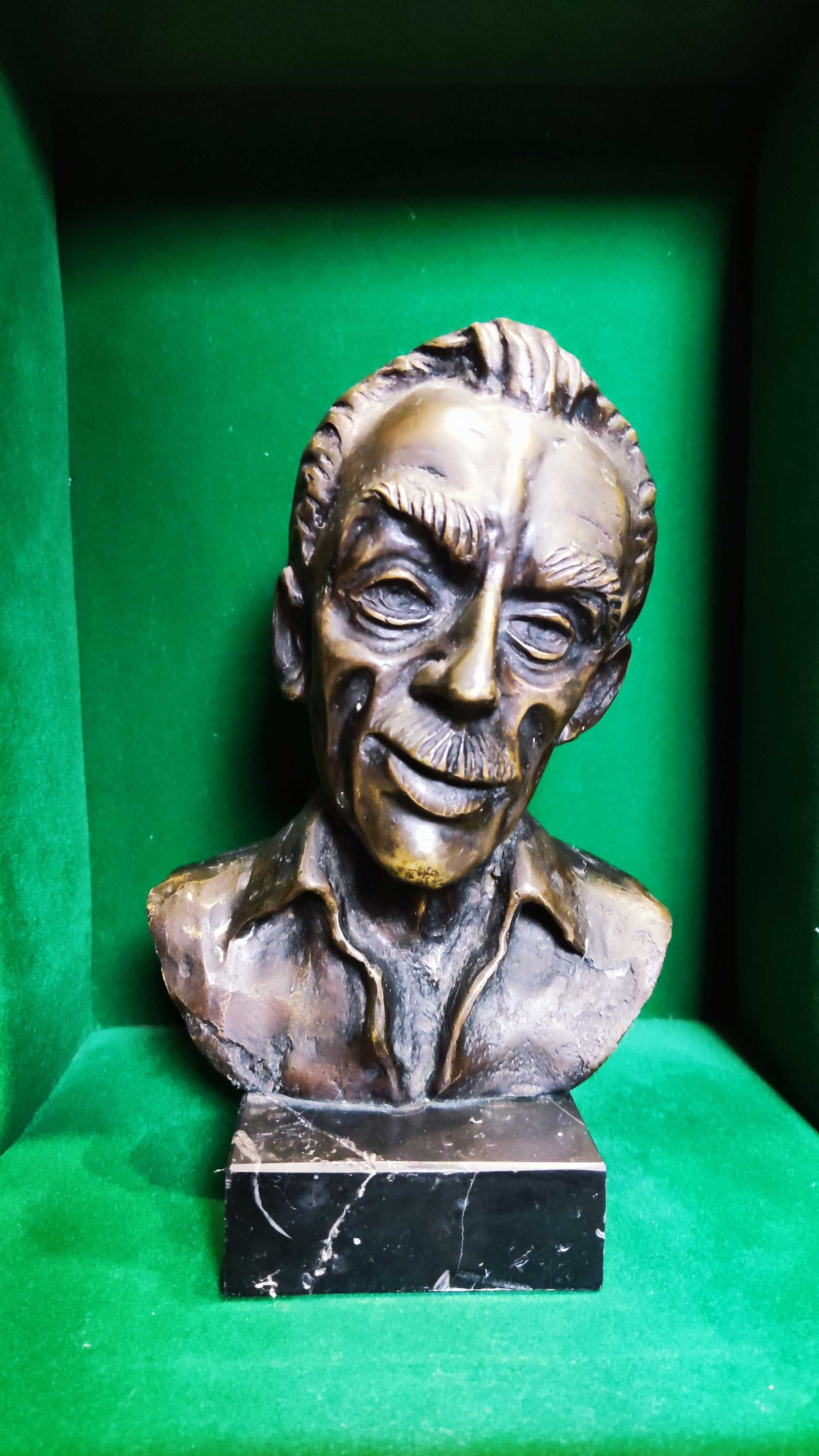 Statueta veche din bronz