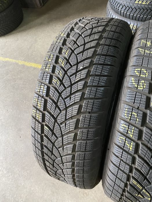 Anvelope iarna 225/60/17 Goodyear Ultra Grip Performance 225 60 17 R17