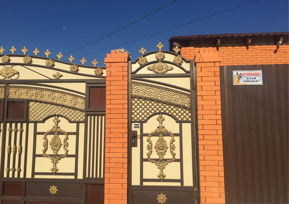 Продается дом в районе рынка “Дина”