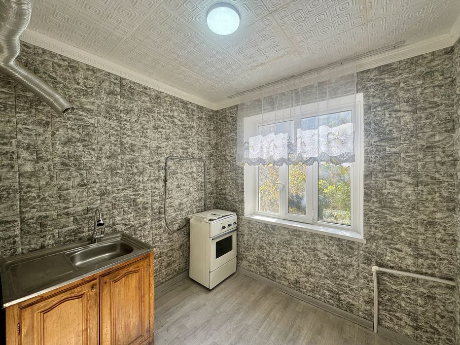 1 комнатная квартира, на 4 этаже. Рудакий