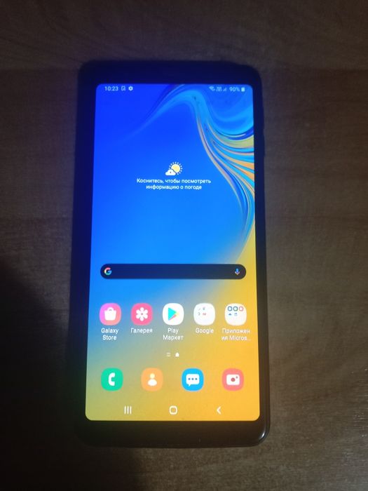 Galaxy A7 2018,64Gb хорошее состояние