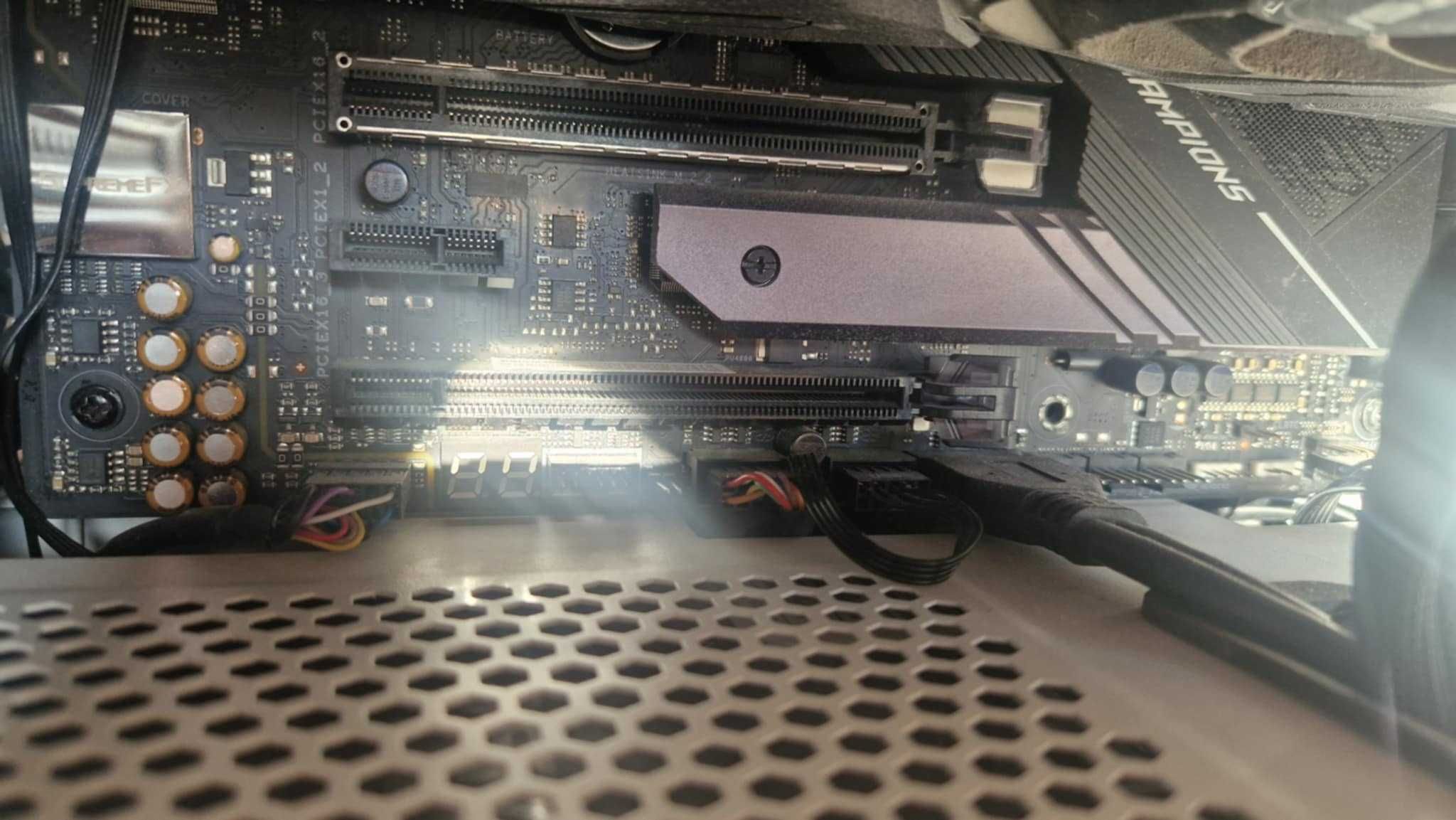 Asus ROG RTX 2080 OC  Corsair PRO 4x8 gb 3200mh/Ryzen 5 5600x и Дъно