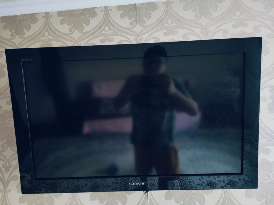 Продам телевизор