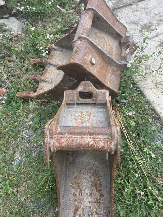 Vand 3 cupe 2 de 30 si una de 60