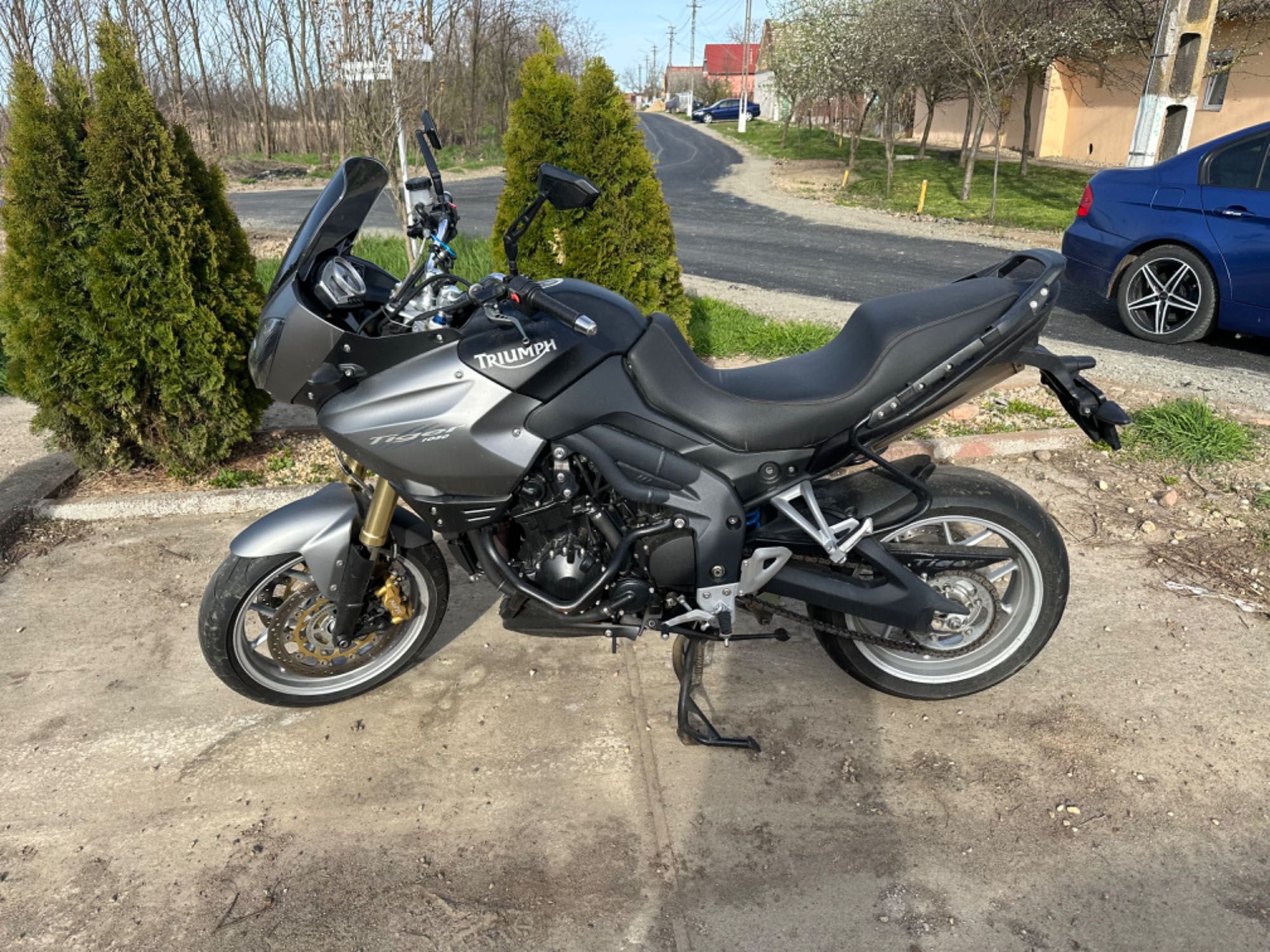 Triumph tiger 1050