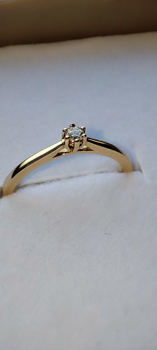 Inel de aur galben cu diamant